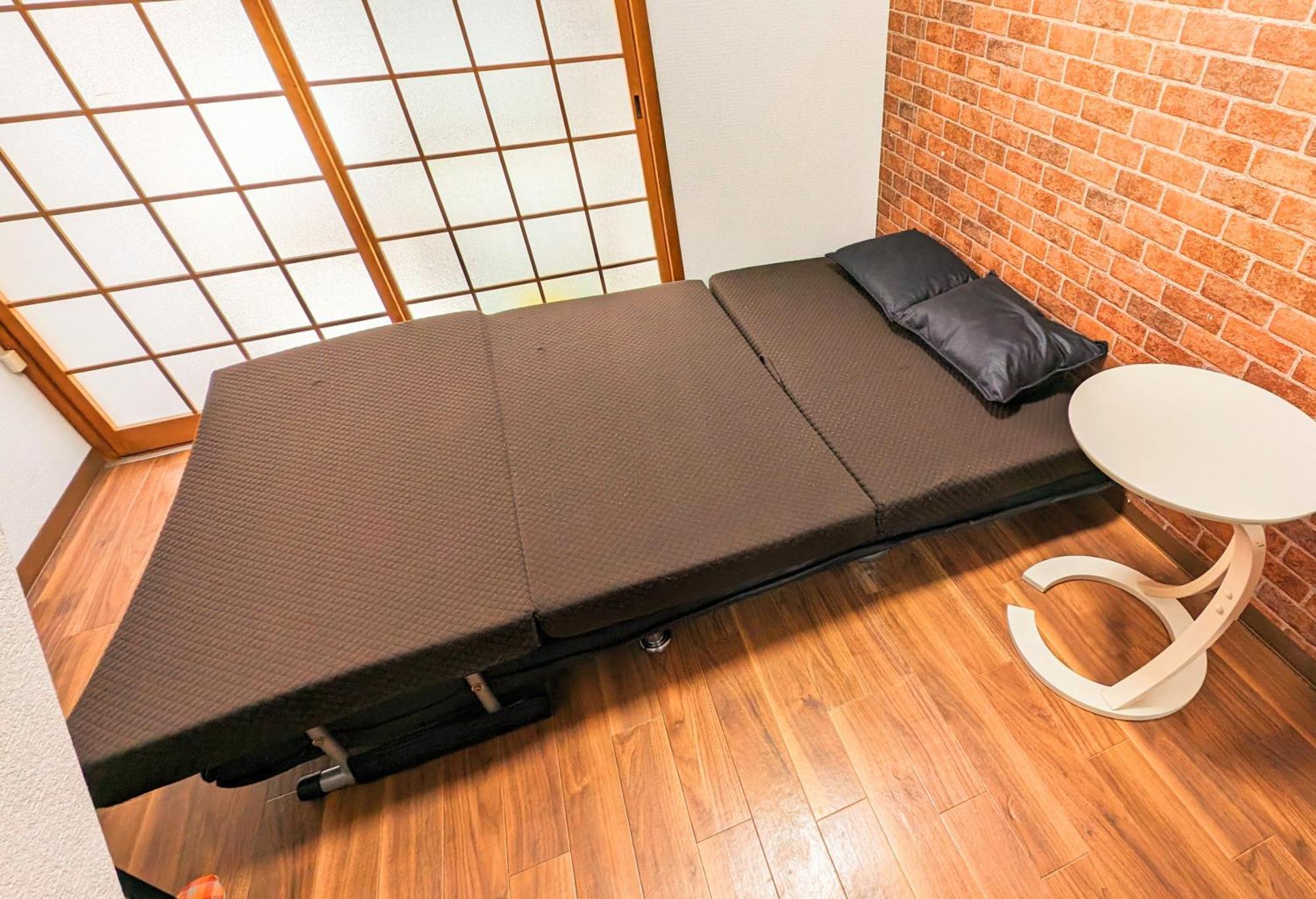 大阪中心地にステイ！無料駐車場付き物件！最大7名宿泊可能、1dk戸建を一棟貸切！無料wifi付き！ Appartement